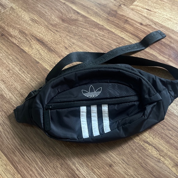 Adidas Waist Bag - Picture 1 of 4